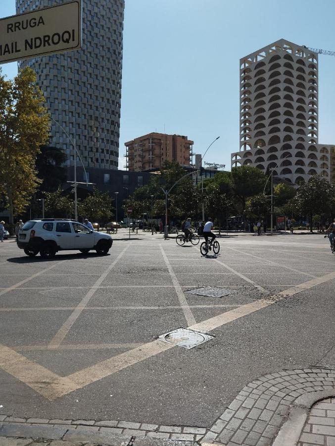 Bea City Center Apartment Tirana Eksteriør billede